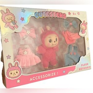 Cutesters Plush Keychain Set with 2 outfits NWT